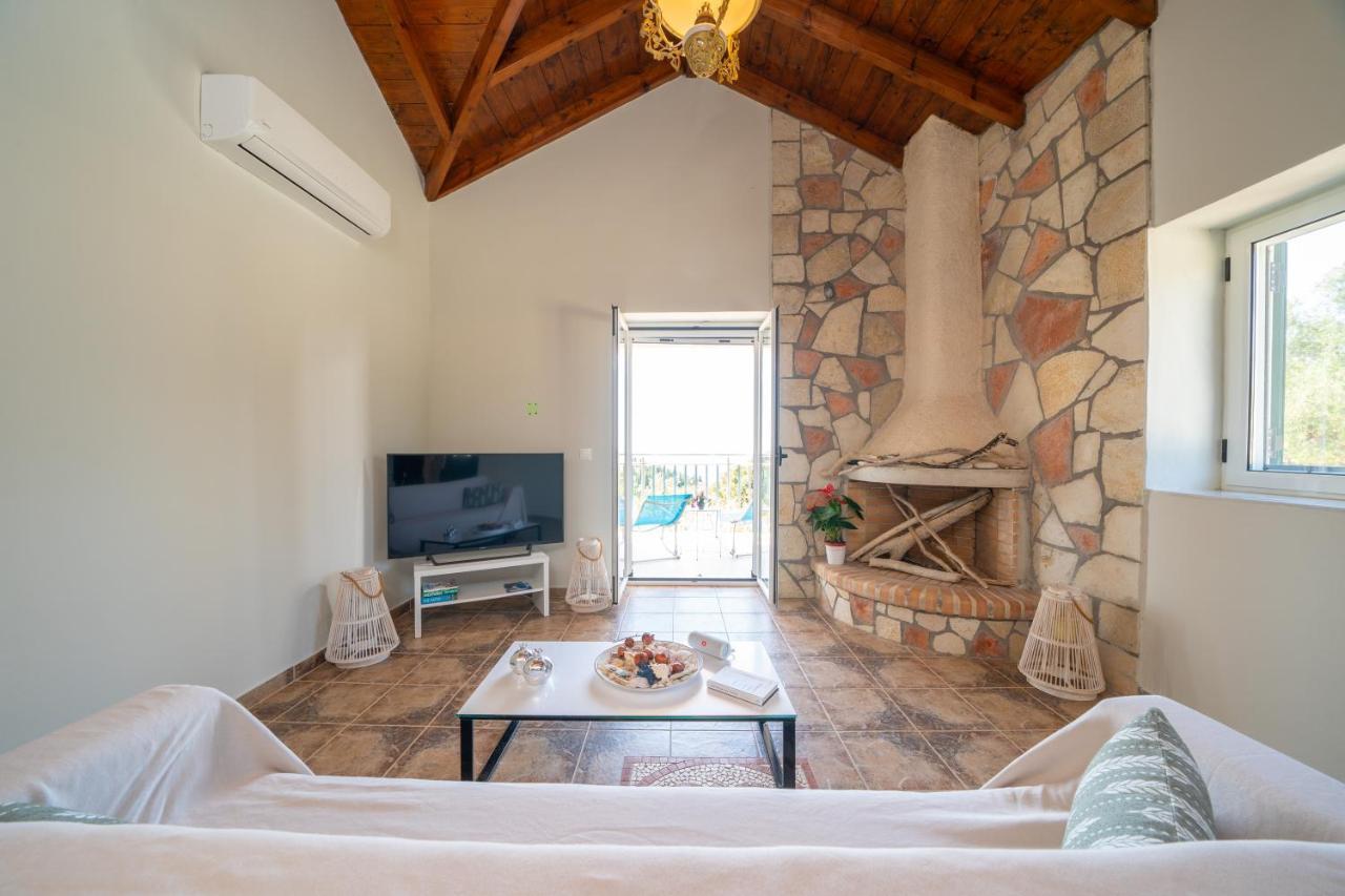 Stone Villa Eriphyle ,Private Witn Sunset View Fiskardo Bagian luar foto