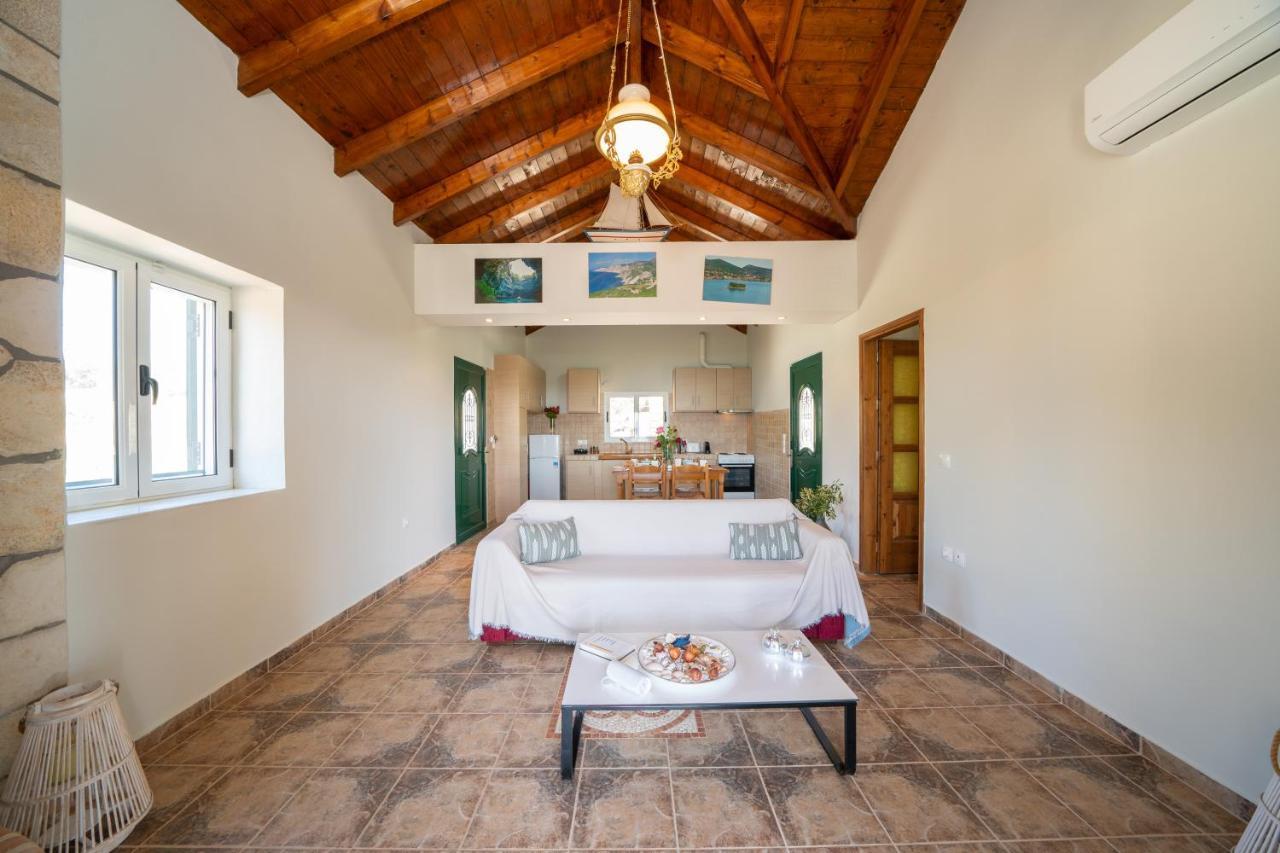 Stone Villa Eriphyle ,Private Witn Sunset View Fiskardo Bagian luar foto